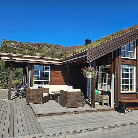 Modern Cabin By Fresh Water In Beautiful Vesteralen 펜션 *